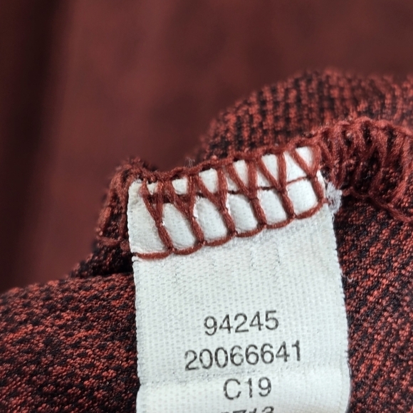 Duluth Alaskan Hardgear Shirt Mens Medium Dark Red Long Sleeve Tun Dry Tee - Picture 8 of 10